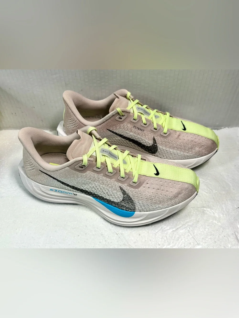Nike Pegasus, Plus, zoom X, Flyknit Running Shoes - Pale Pink/Neon Yellow Accent